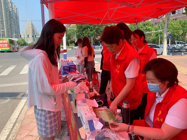 助力学子圆梦，践行国企继续  安徽盐业地产集团组织爱心助考公益运动